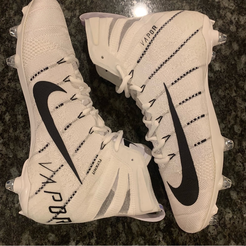 Nike Vapor Flyknit Untouchable 3 Elite Football Cleats Sz 11.5